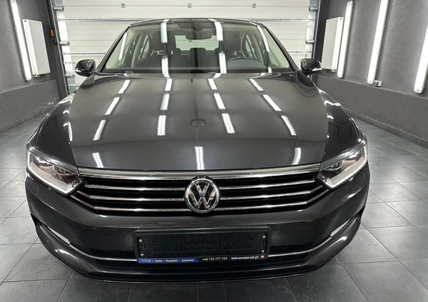 Volkswagen Passat cena 83500 przebieg: 126000, rok produkcji 2018 z Jasień małe 781